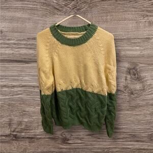 New Blank NYC Colorblock Beige Green Crewneck Cable Knit Sweater Acrylic Large